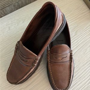 Allen Edmonds Loafers 🆕Listing